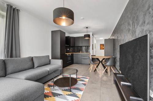Nove Mesto Apartment | LAM Felidae - AC - Balcony