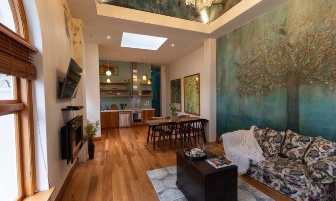 Wellington Apartment | Lambton Quay Loft - Sleeps 11