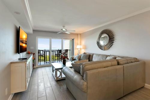 Sunset Beach House | Land's End 10-403 Beach Front - Premier