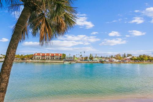 Sunset Beach House | Land's End 3-205 Bay Front - Premier