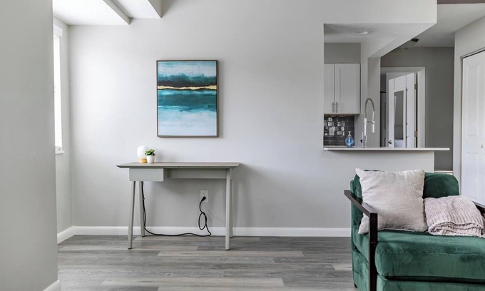 Indianapolis Apartment | Landing | Amazing 1BD, Yoga Studio, Gym