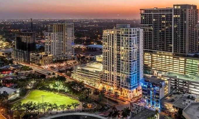 Riverwalk Fort Lauderdale Apartment | Landing at 10X Riverwalk Apartments - 1 Bedroom in South Fort Lauderdale