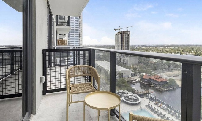 Riverwalk Fort Lauderdale Apartment | Landing at Flow Fort Lauderdale - Studio in South Fort Lauderdale