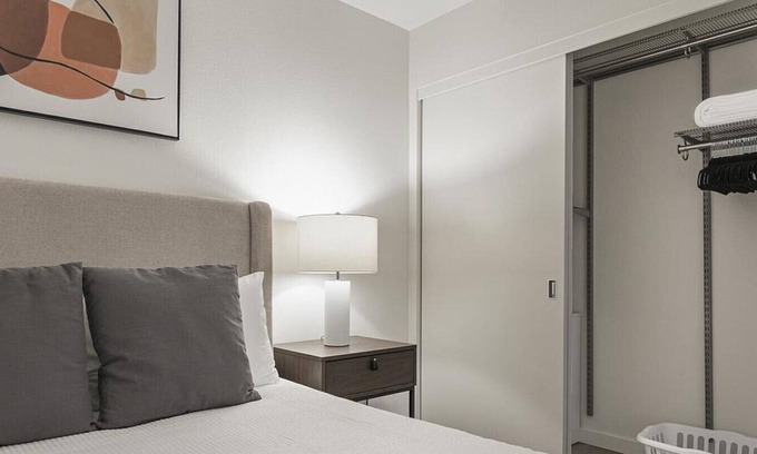 Kerns Apartment | Landing at Sixteen G - 1 Bedroom in Kerns