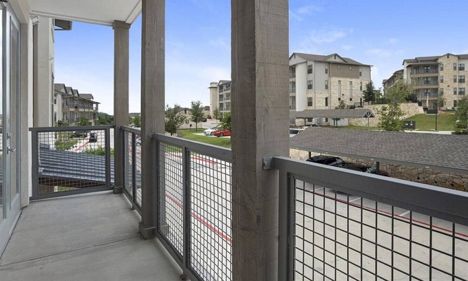 Austin Apartment | Landing at The Artesian at Bee Cave - 1 Bedroom in Downtown Lakeway