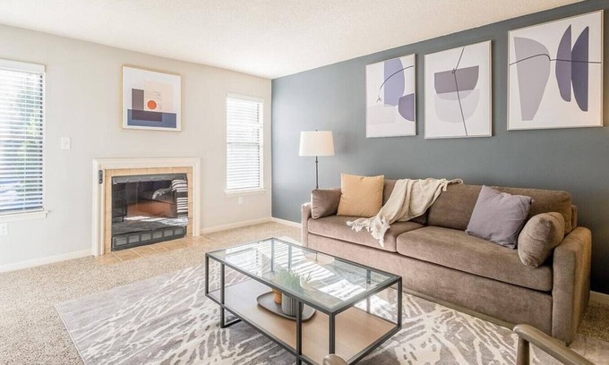Crestline Heights Apartment | Landing at The Retreat at Mountain Brook - 3 Bedrooms in Irondale