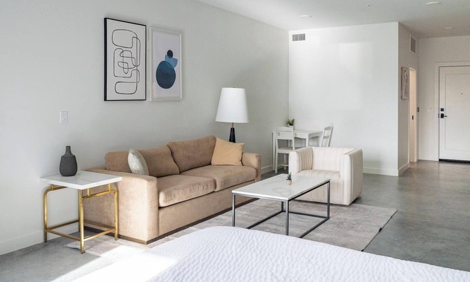 Sugar House Apartment | Landing | Beautiful Studio, Gym, Game Room