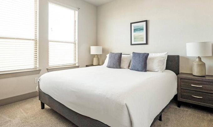Manor Apartment | Landing | Beautiful 1BD, Gym, Clubhouse