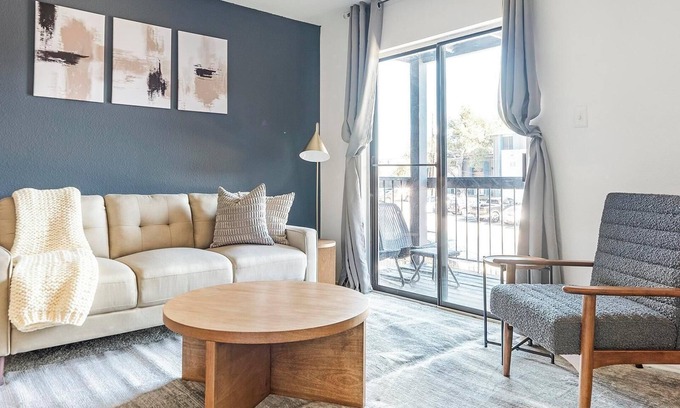 Windsor Park Apartment | Landing | Stunning 1BD, Gym