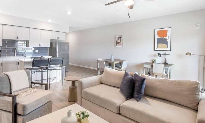 Townsite Apartment | Landing | Stylish 1BD, Pool, Rooftop Lounge