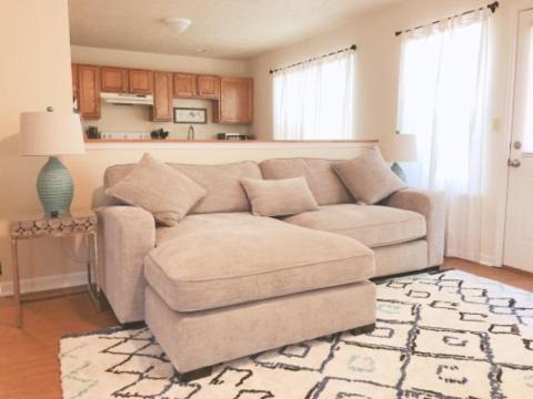 Monroe House | Landon's Attached Home