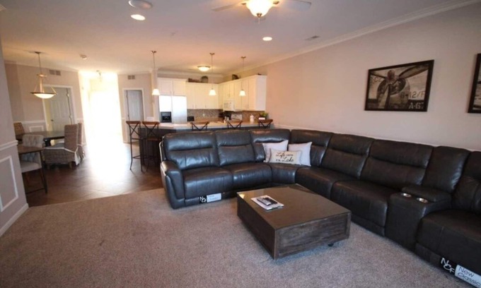 Osage Beach Condo | Lands End Condo - No Steps! Sleeps 6-8. Large Sectional Sofa. Inquire for Slip.