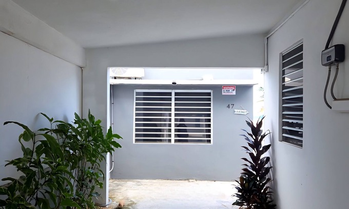 Arecibo Pueblo Apartment | Lane Oceanview Villa Too - 1 Bedroom Guest House, Arecibo