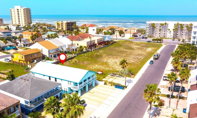South Padre Island Condo | Lantana Retreat - Lovely 2BR w/Pool, No Stairs
