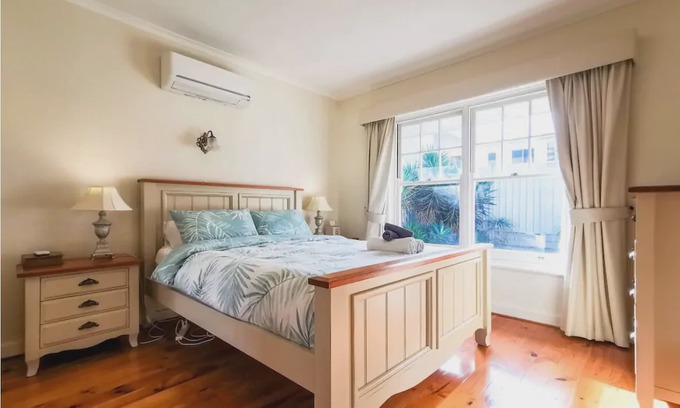 Glenelg North House | Lapin Castle in Glenelg North♥Sea&River✔