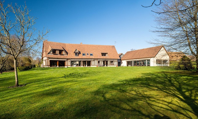 Saint-Ouen-de-Thouberville Other | Large charming Norman house with pool and cinema room