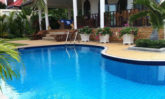 Nong Kae Villa | Large 3 bed pool villa set in Thailand's royal beach, golf resort Hua Hin