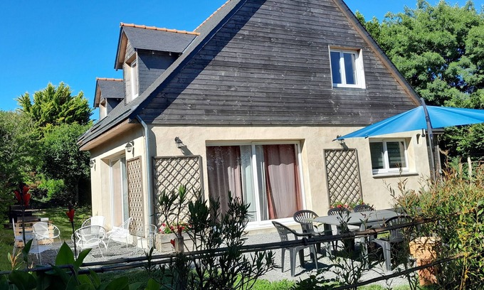 Camoel House | Large bright house in the countryside, 5 minutes from the sea