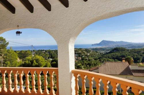 Altea la Vella Ski Chalet | Large chalet with private pool
