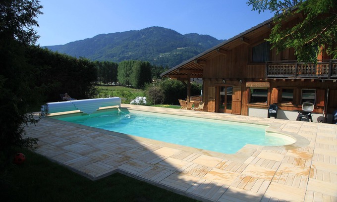 Samoens Ski Chalet | Large charming chalet in samoens, private pool, 3 mns from Grand Massif ski lif