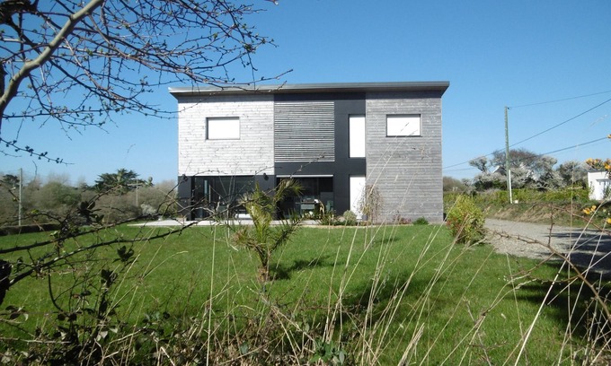 Camaret-sur-Mer House | Large comfortable house near the beaches and the port