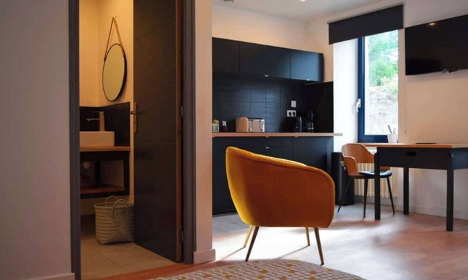 Chatelaudren Apartment | Large, cool studio in villa 15 minutes from beaches