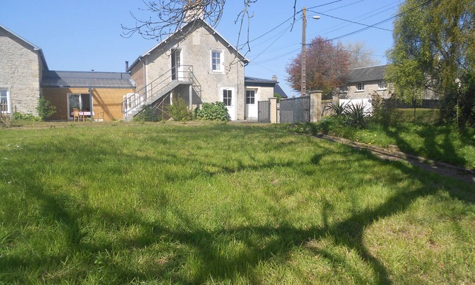 Colleville-sur-Mer House | Large family home with garden in the countryside next to Omaha Beach