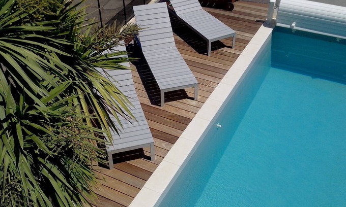 Perols Villa | Large holiday home with pool just steps from the beach