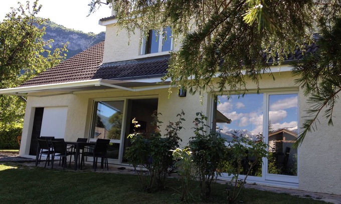 Claix House | Large house at the foot of the Vercors