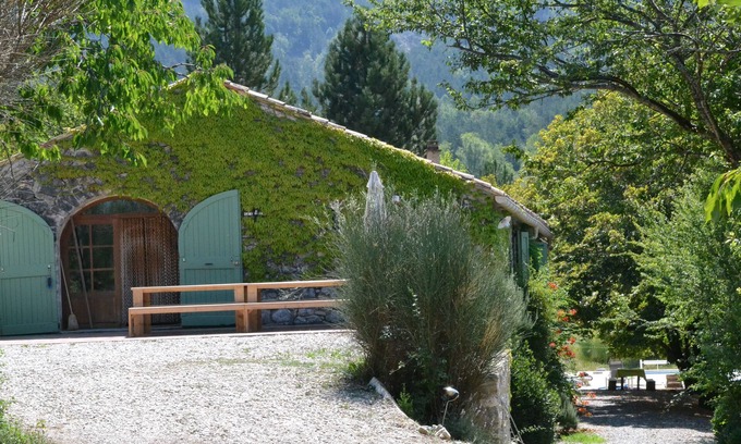 Cornillac House | Large house of character, Drôme Provençale, Tranquility, 12 people;