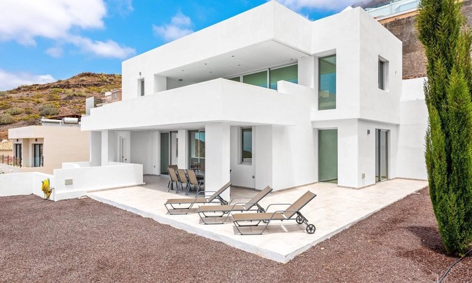 Costa Adeje House | Large house on the coast suitable for 8 people