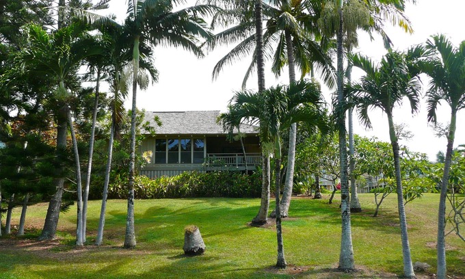Princeville House | Large Island-Style Family Home with Wheelchair Accessibility