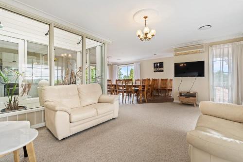 Kelso House | Large Kelso Family Home - Flexible Bedding