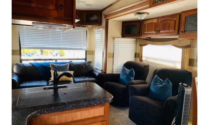 Big Pine Key RV Rental | LARGE LOT & RV | LOWER KEYS