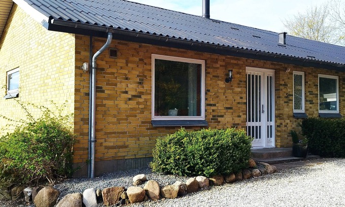 Nykobing Mors Villa | Large, lovely house of 290 m2 in Flate with 4 rooms, on beautiful garden plot.
