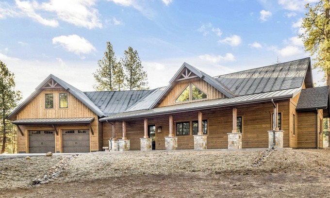 Flagstaff House | Large Luxury 5-Br Flagstaff Cabin on 8 acres