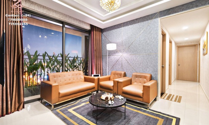 Bach Dang Riverside Apartment | LARGE LUXURY APT WITH POOL&GYM