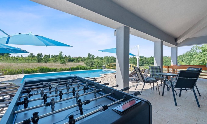 Sumber Villa | Large luxury villa for 12 people with pool in the middle of nature