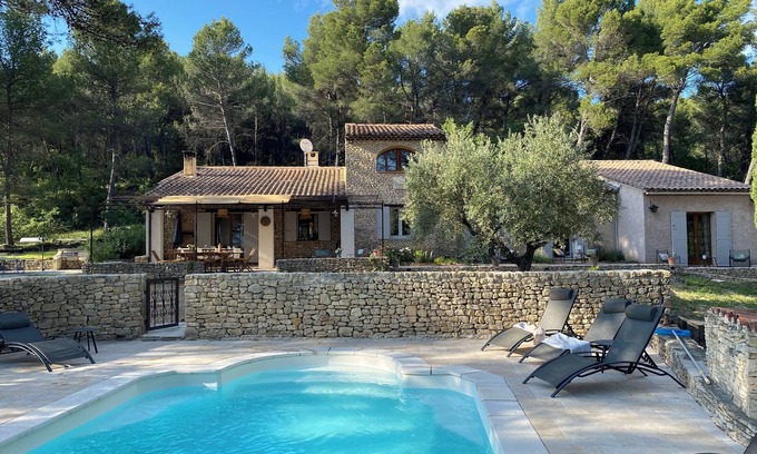 Gargas House | Large Mas in the Roussillon pine forest, heated swimming pool
