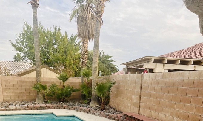 Briar Hill Park House | Large Pool Home in Quiet Area