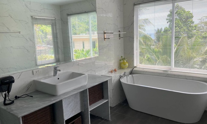 Kata House | Large sea view house in Kata, Big Buddha views