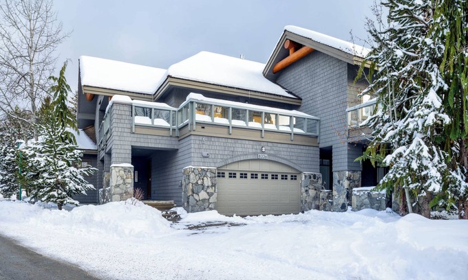 Nicklaus North House | Large Townhouse w/Hot Tub, Parking & Fairway View
