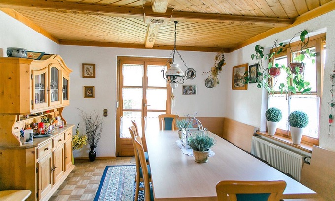 Heiligenstadt in Oberfranken House | Large vacation home with sauna and free wifi