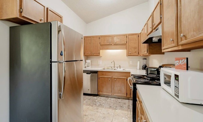 Hopkins House | Large Yard, Great for Tailgates - The Base Camp