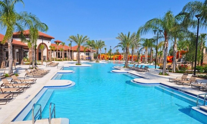 Loughman House | Largest Pool 6 Bed Home with Private Pool and Spa