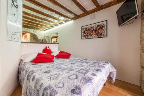 Navona Apartment | Largo di Torre Argentina Cozy Studio