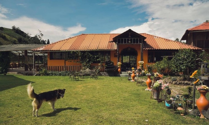 Banos de Agua Santa Hotel | Las Orquideas Runtun Lodge