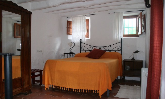 Rute Cottage | Las Parras (Bed in the Sierras Subbéticas)