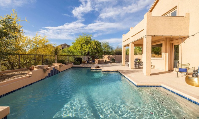 Las Sendas House | Las Sendas: Golf, Pool, Spa, Pickleball & Firepit