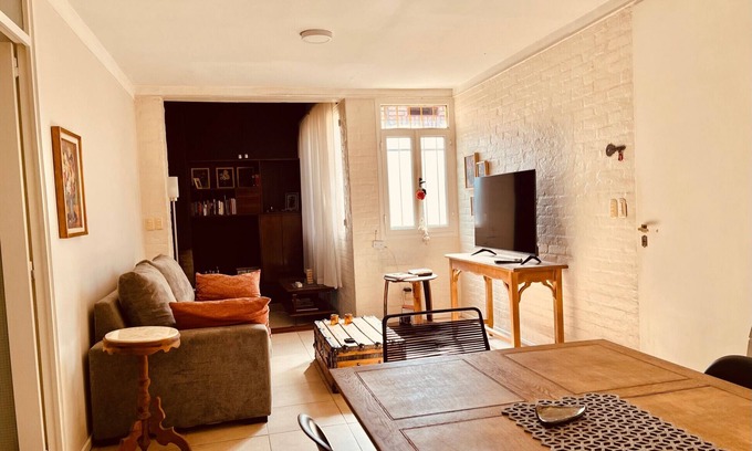 Historic Center Apartment | #lasfloresdefrancia. Tu Hogar en Mendoza!